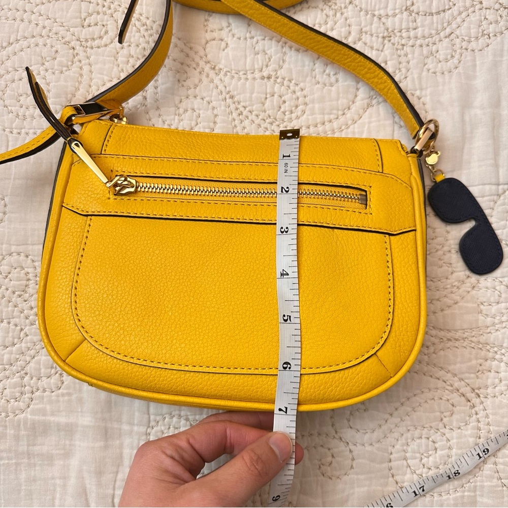 Like New! Michael Kors Yellow Leather Crossbody Bag - Picture 4 of 7